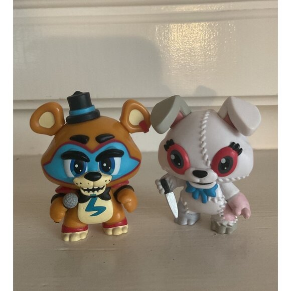 Five Nights At Freddys Glamrock Freddy & Vanny Vinyl Figures - Picture 1 of 16